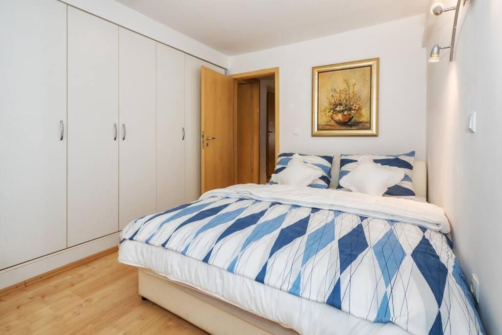 Relaxing 2Bd Apartment, Ground Floor - Walk To Old Town Split Kültér fotó