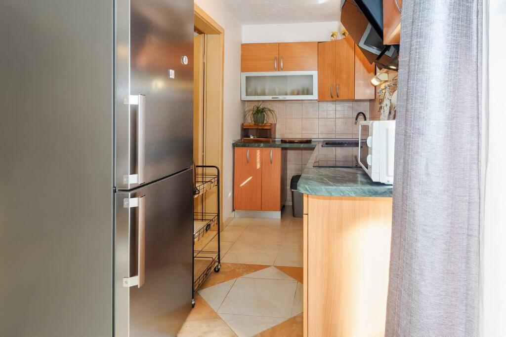 Relaxing 2Bd Apartment, Ground Floor - Walk To Old Town Split Kültér fotó