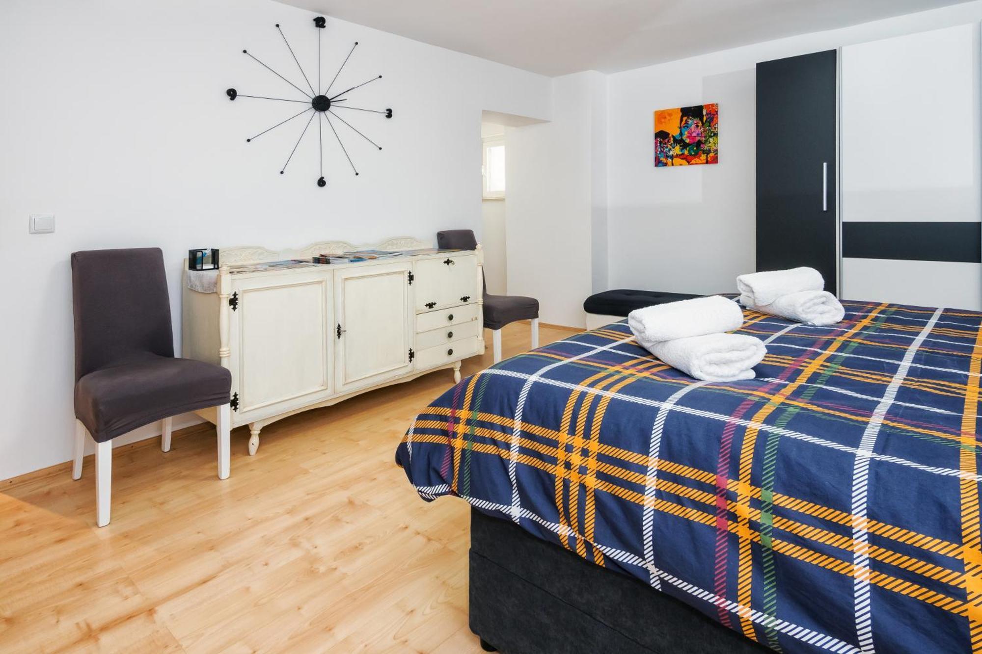 Relaxing 2Bd Apartment, Ground Floor - Walk To Old Town Split Kültér fotó