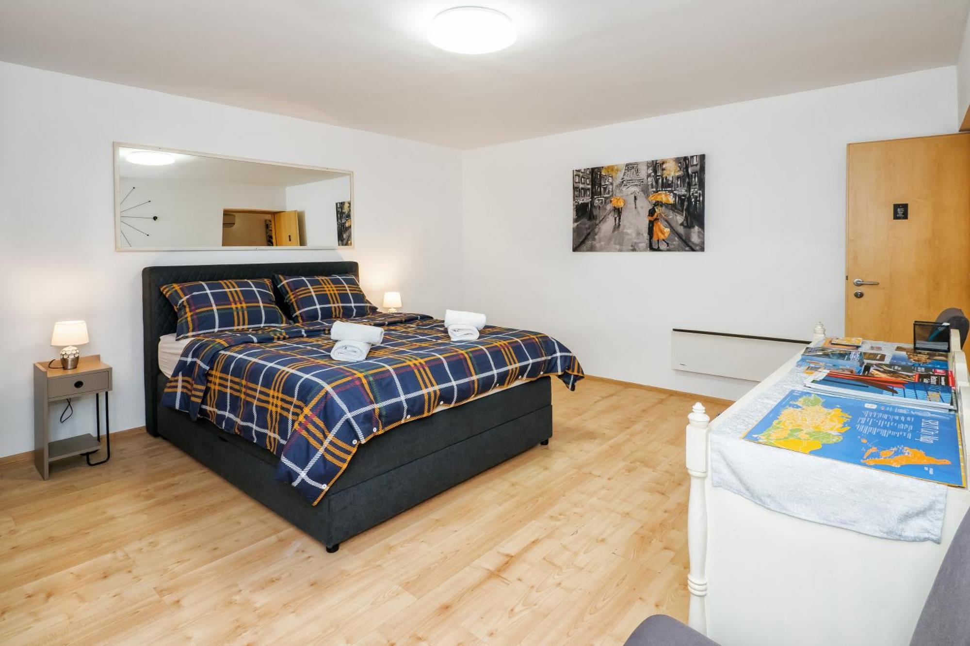 Relaxing 2Bd Apartment, Ground Floor - Walk To Old Town Split Kültér fotó