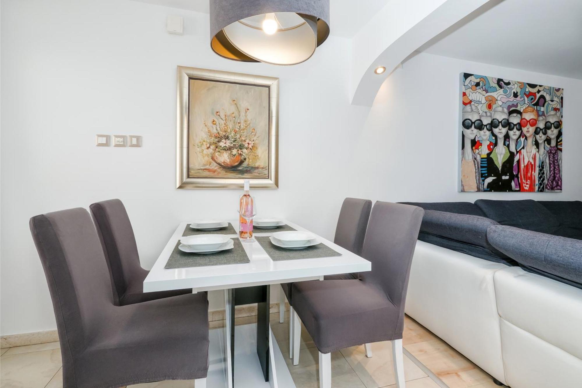 Relaxing 2Bd Apartment, Ground Floor - Walk To Old Town Split Kültér fotó